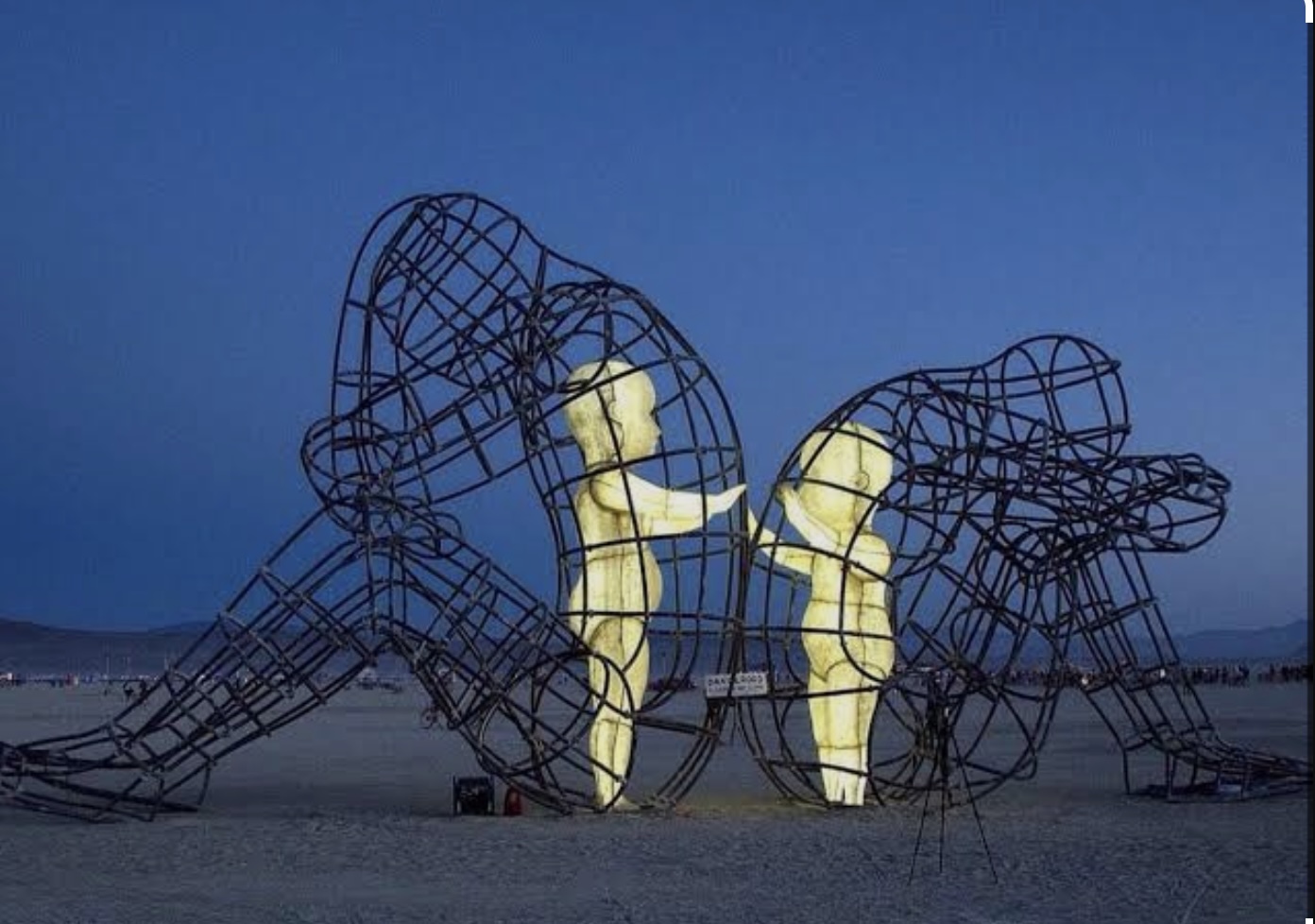 Love sculpture by Alexander Milov